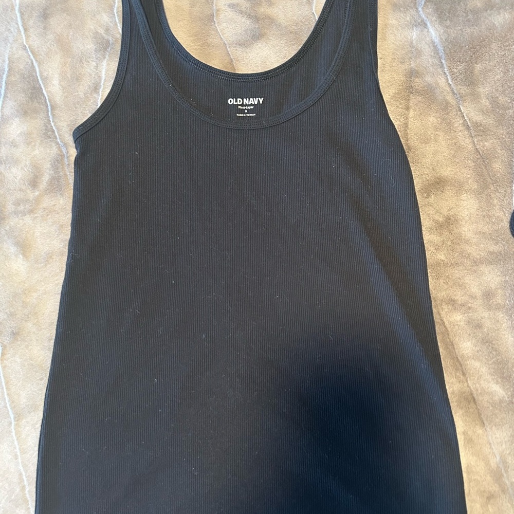 Old Navy Dark Tank Top 🔝